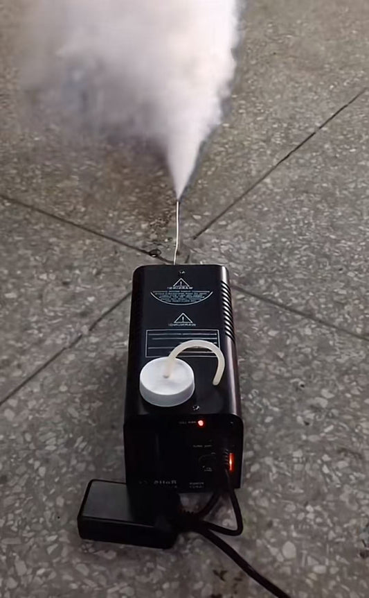 Self-turning small smoke machine